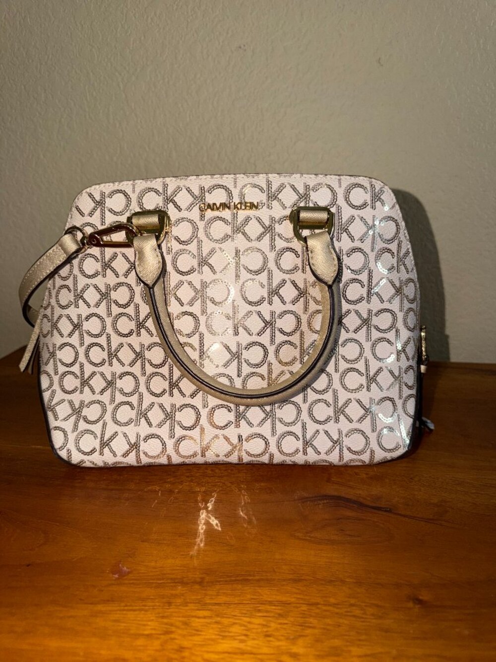 Calvin Klein Handle Bag White/Beige gold-tone hardware and structured handles